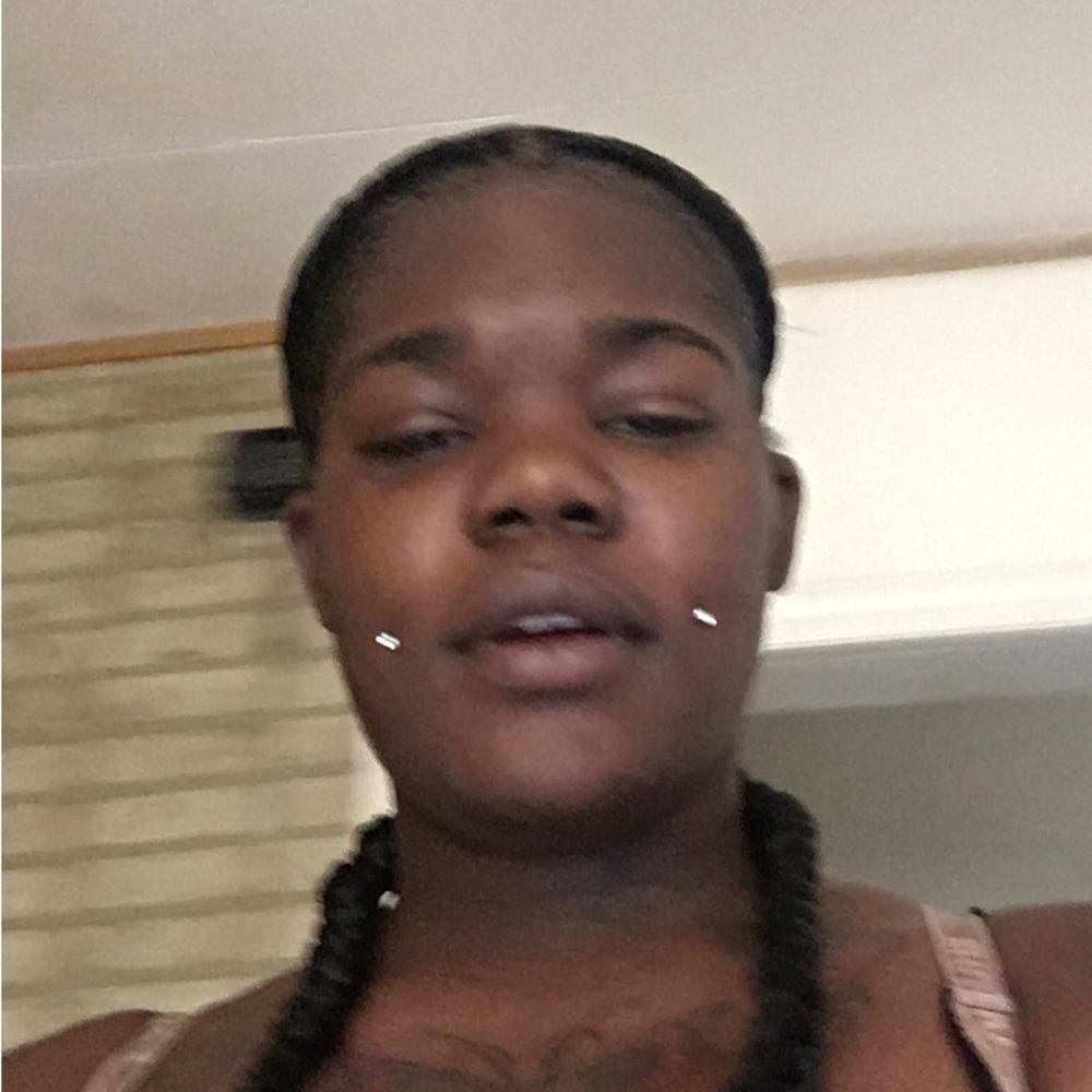 Meet your Posher, Najay